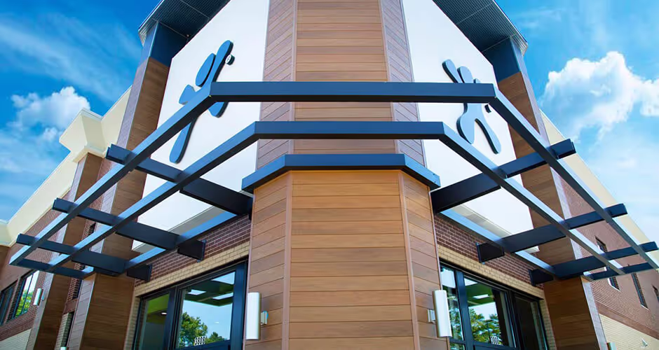 Cantilevered curved canopies